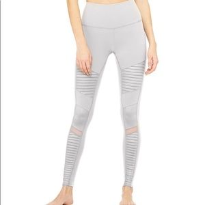 Alo Moto leggings